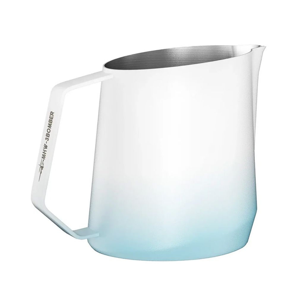MHW-3BOMBER P6847BL Süt Potu Pitcher, 600 ml, Mavi Beyaz